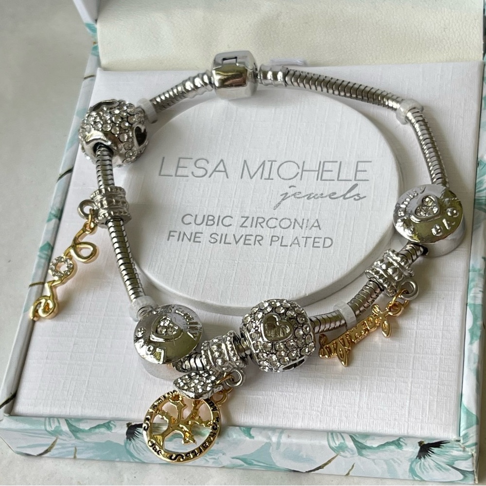 3/$20  SALE NEW Charm Bracelet | Love, Family & Tree of Life GIFT BOXED
